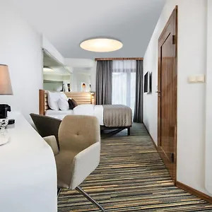 Metropolis Design Hotel